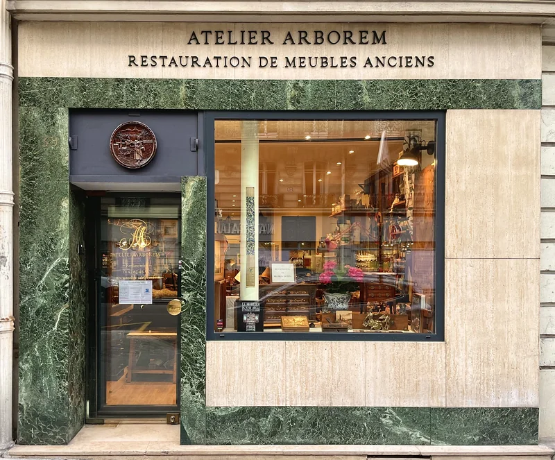 Restauration de meubles anciens et d’objets d’art
