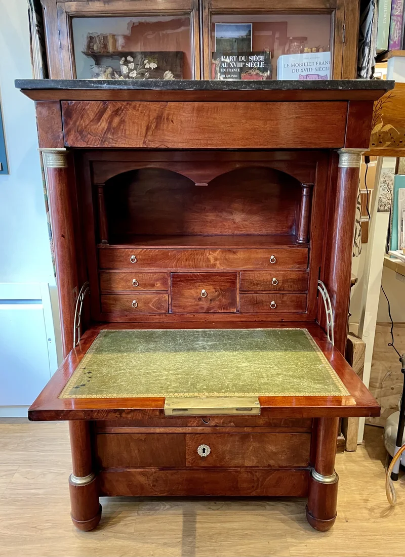 Restauration de meubles anciens et d’objets d’art