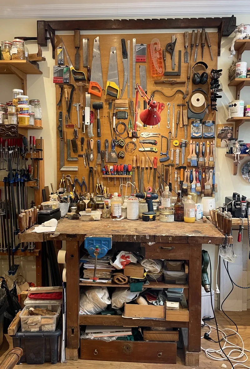 Restauration de meubles anciens et d’objets d’art