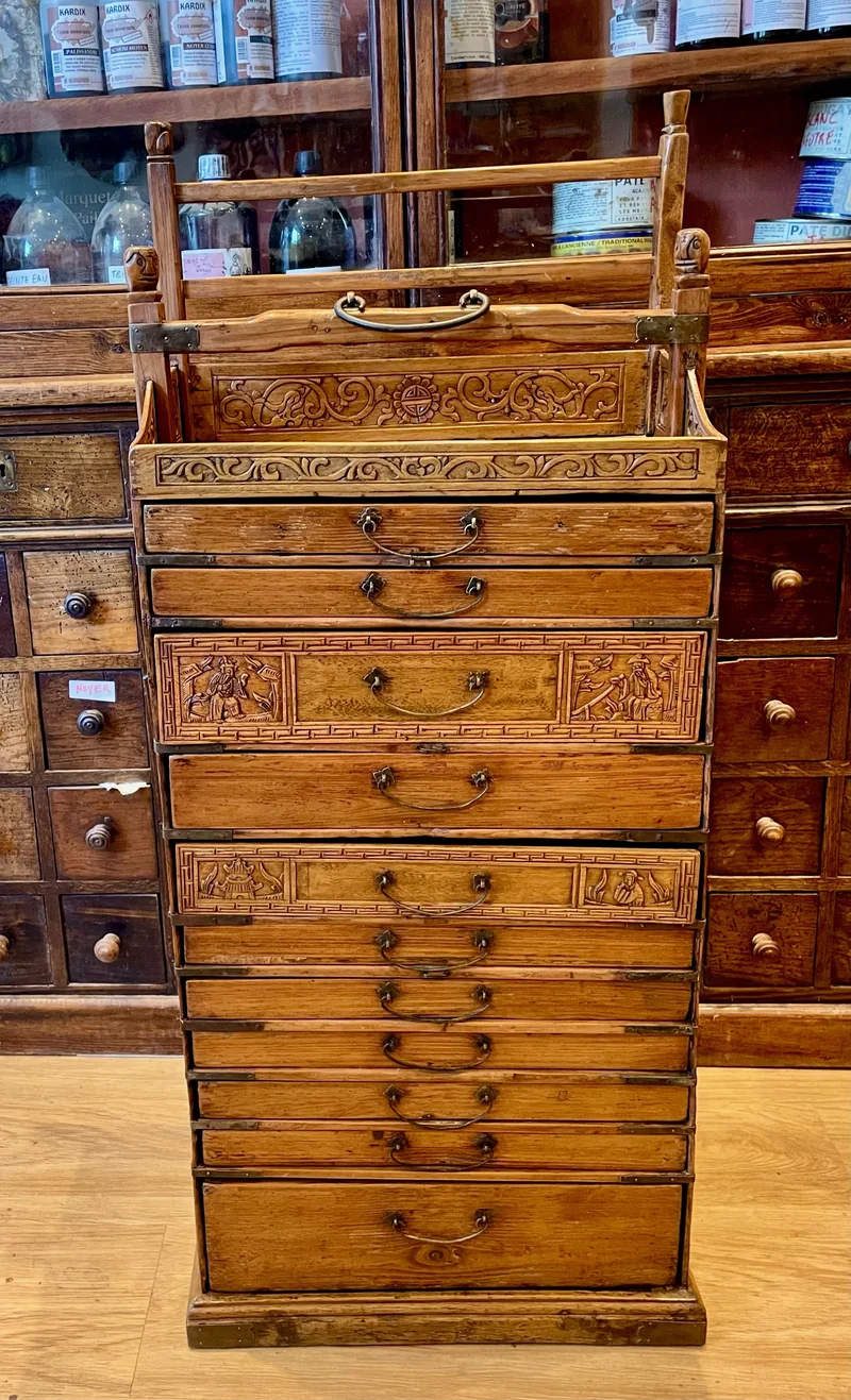 Restauration de meubles anciens et d’objets d’art