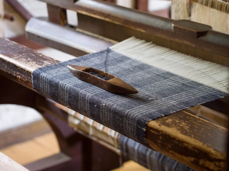 Tissage sur métier à bras